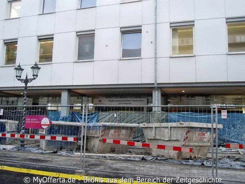 Karlsruhe - Marktplatz und seine Umgebung nach dem Aufwachen am 25.01.2016