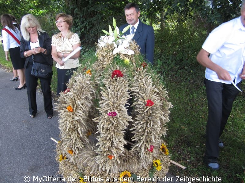 Am 2. September 2012 fand das kommunale Erntefest fand in ?wietlino in Kaschuben statt.