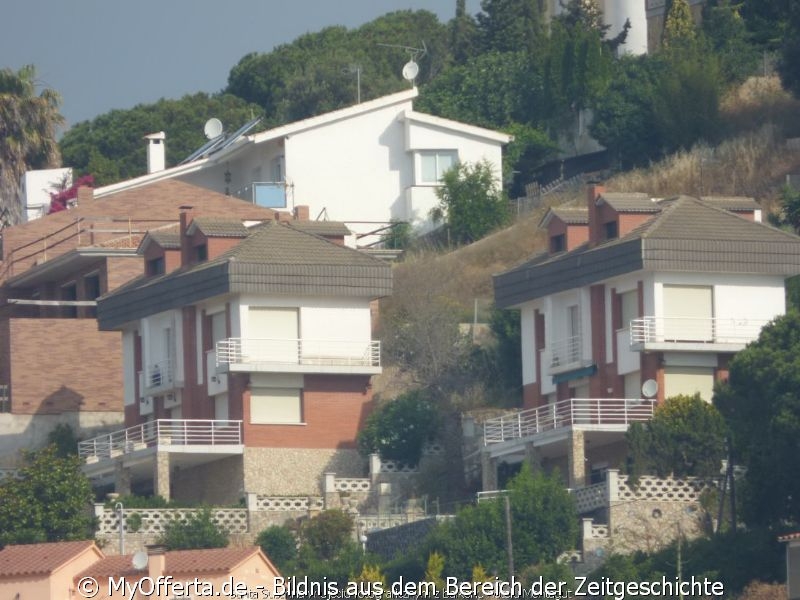 Santa Susanna fotografierte vom Balkon des Montagut Hotels