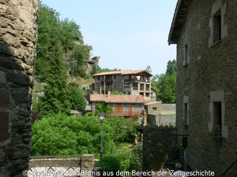 Rupit, ein Felsendorf in Spanien