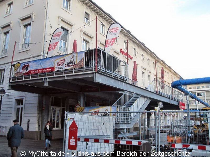 Karlsruhe - Marktplatz und seine Umgebung nach dem Aufwachen am 25.01.2016