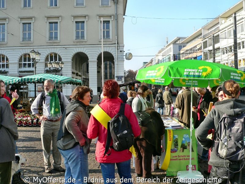 Tunnelbau an der Karlsruher Kriegsstraße, immer noch kein Anzeichen am Marktplatz 2011