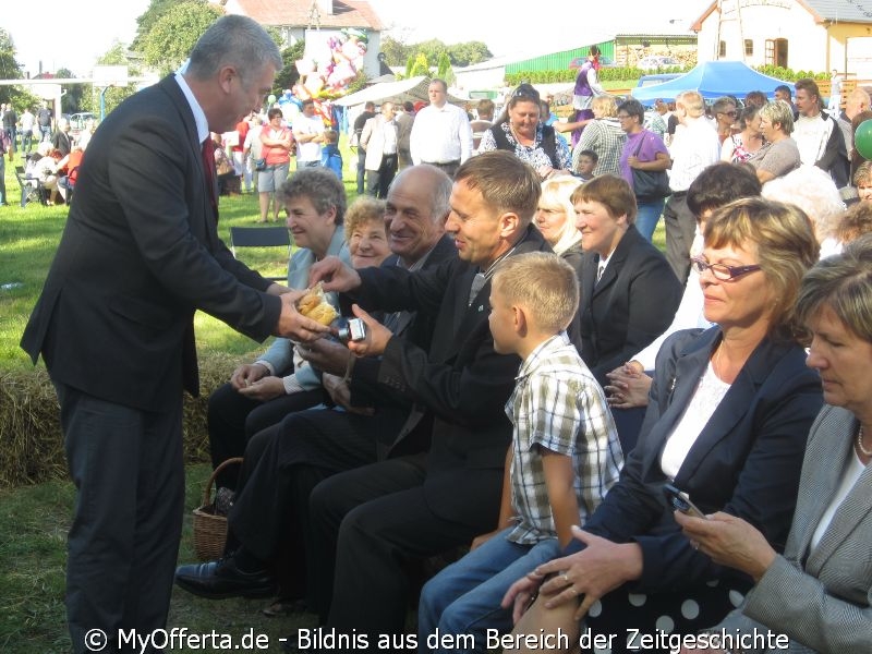 Am 2. September 2012 fand das kommunale Erntefest fand in ?wietlino in Kaschuben statt.