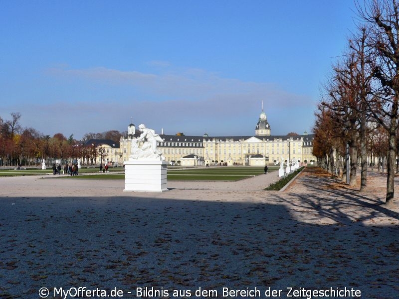 Tunnelbau an der Karlsruher Kriegsstraße, immer noch kein Anzeichen am Marktplatz 2011