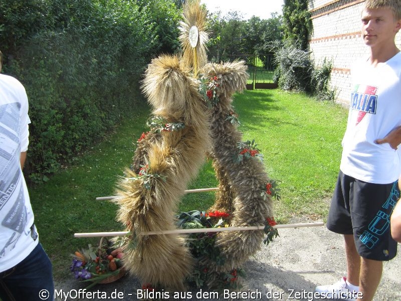 Am 2. September 2012 fand das kommunale Erntefest fand in ?wietlino in Kaschuben statt.