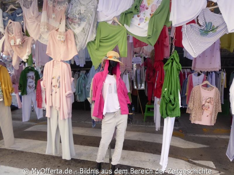 Der Sonntagszigeunermarkt in Tordera, Katalonien, Spanien