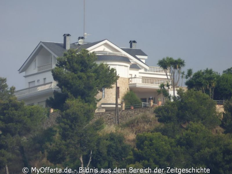 Santa Susanna fotografierte vom Balkon des Montagut Hotels