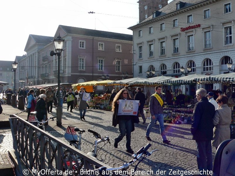 Tunnelbau an der Karlsruher Kriegsstraße, immer noch kein Anzeichen am Marktplatz 2011