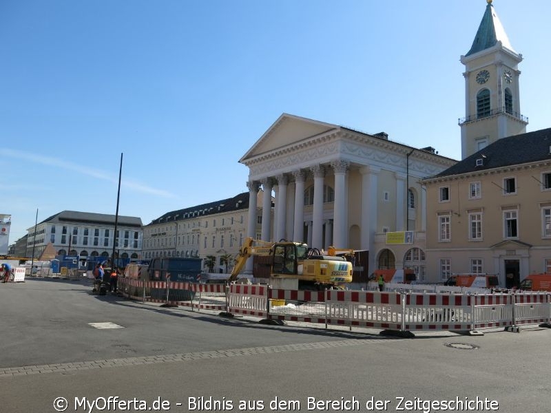 Bald in neuem Design nach dem Umbau der Marktplatz in Karlsruhe. Dokumentiert im Juni 2020.