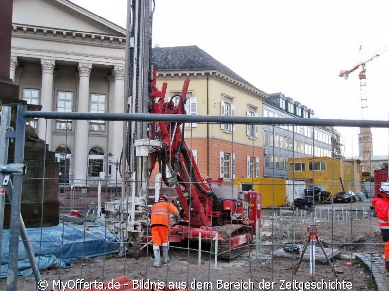 Karlsruhe - Marktplatz und seine Umgebung nach dem Aufwachen am 25.01.2016