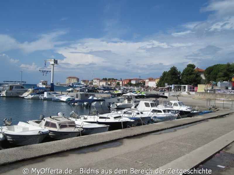 Nach dem Zweiten Weltkrieg gehörte Porec zu Jugoslawien und jetzt zur Kroatien.