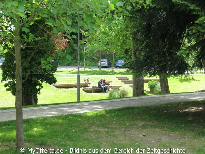 Das Schwarzwaldstädtchen Bad Herrenalb im idyllischen Albtal