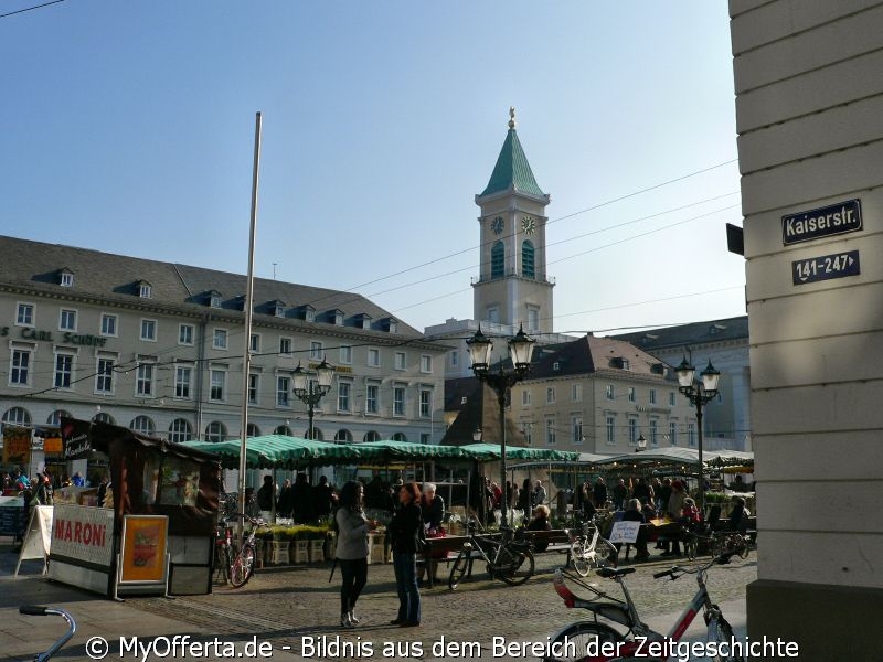 Tunnelbau an der Karlsruher Kriegsstraße, immer noch kein Anzeichen am Marktplatz 2011