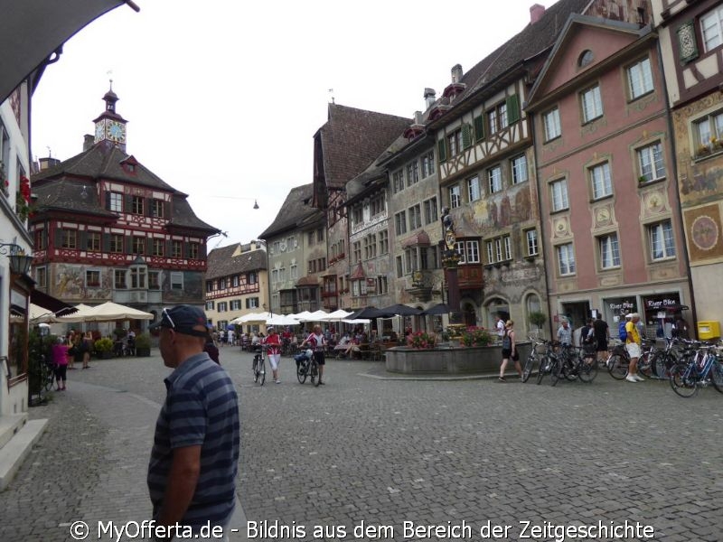 Stein am Rhein in der Schweiz wird erst 1267 erstmals als Stadt urkundlich erwähnt