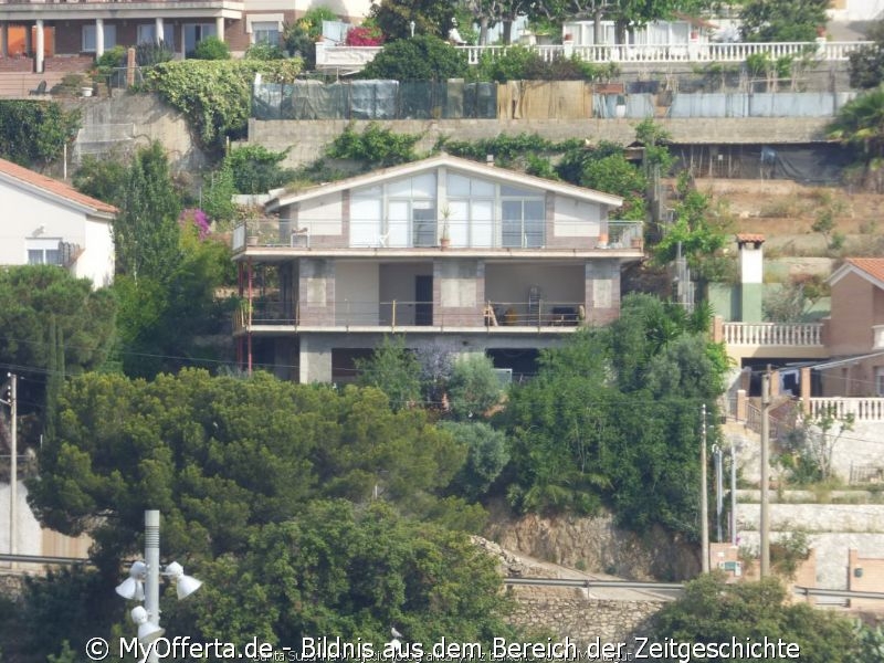 Santa Susanna fotografierte vom Balkon des Montagut Hotels