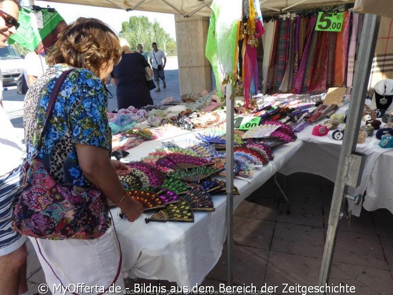 Der Sonntagszigeunermarkt in Tordera, Katalonien, Spanien