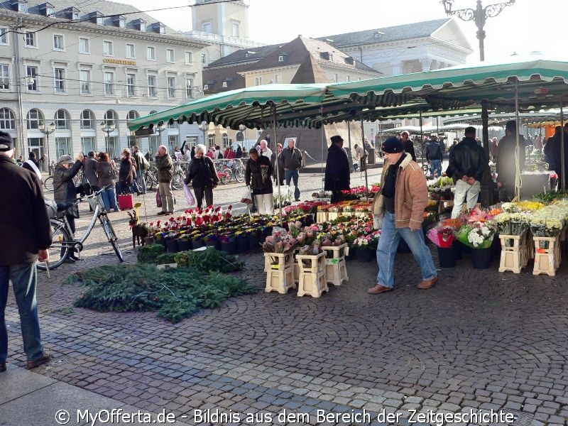 Tunnelbau an der Karlsruher Kriegsstraße, immer noch kein Anzeichen am Marktplatz 2011