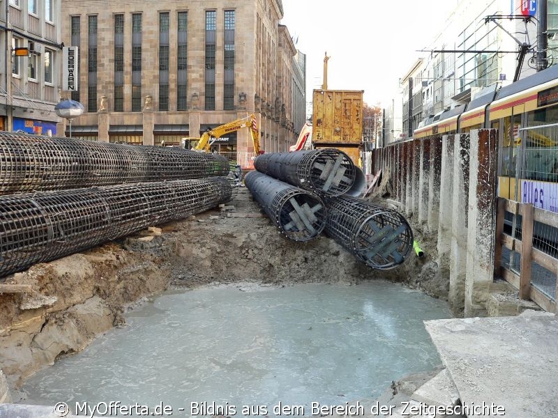 Tunnelbau an der Karlsruher Kriegsstraße, immer noch kein Anzeichen am Marktplatz 2011