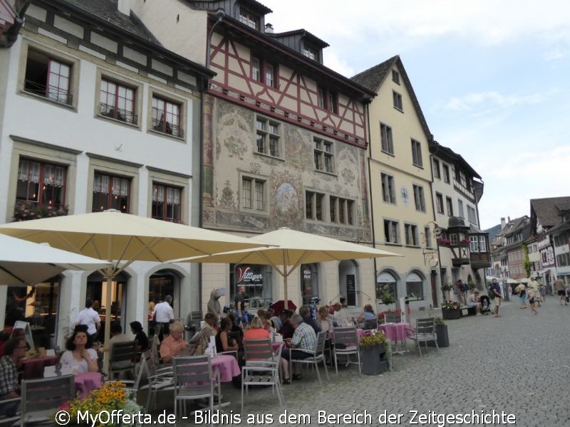 Stein am Rhein in der Schweiz wird erst 1267 erstmals als Stadt urkundlich erwähnt