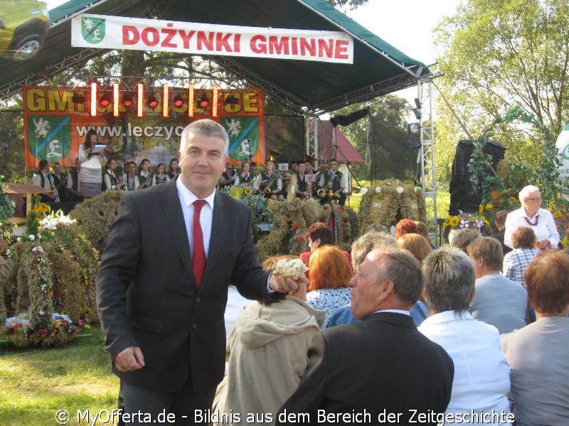 Am 2. September 2012 fand das kommunale Erntefest fand in ?wietlino in Kaschuben statt.