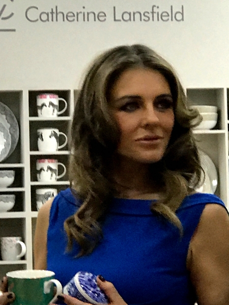 Britische Prominenz - Elizabeth Hurley - auf der Ambiente 