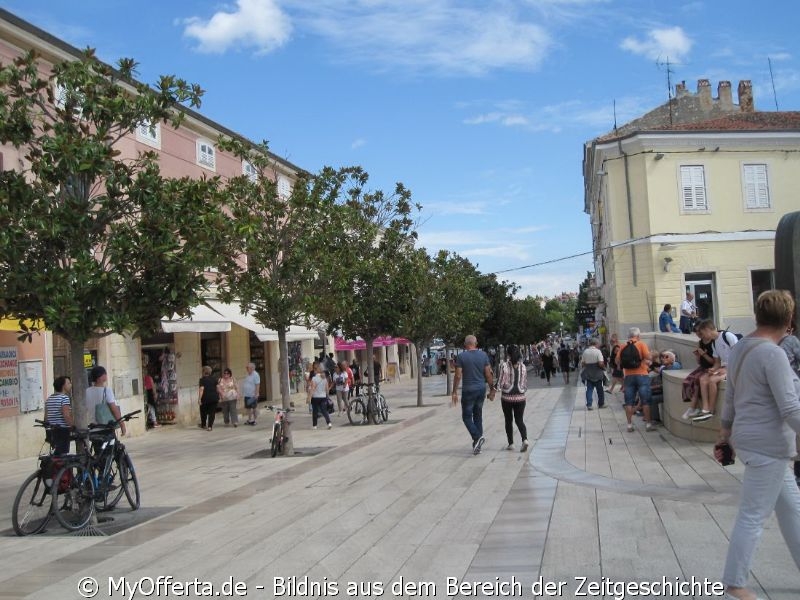 Nach dem Zweiten Weltkrieg gehörte Porec zu Jugoslawien und jetzt zur Kroatien.