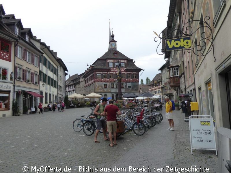 Stein am Rhein in der Schweiz wird erst 1267 erstmals als Stadt urkundlich erwähnt