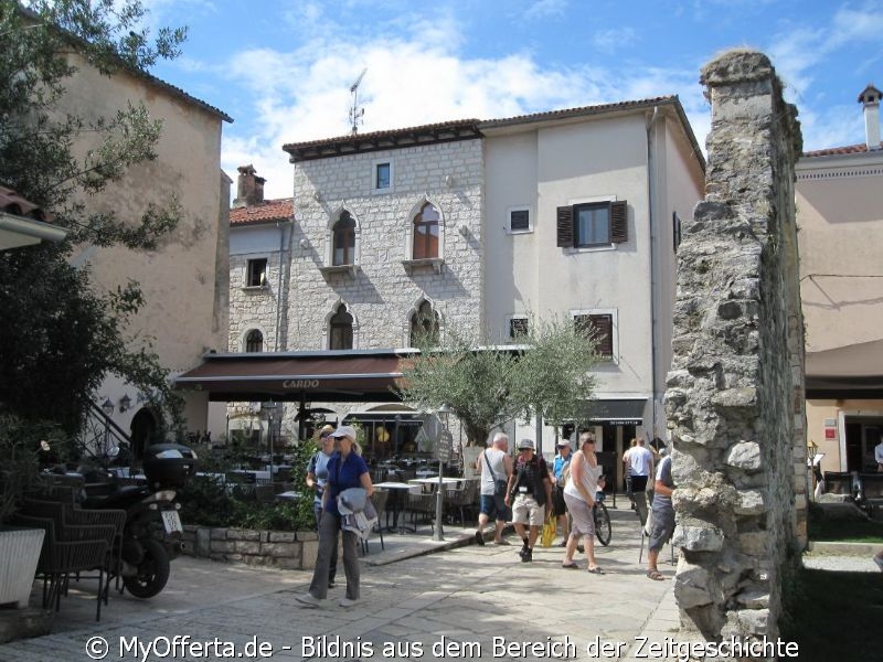 Nach dem Zweiten Weltkrieg gehörte Porec zu Jugoslawien und jetzt zur Kroatien.